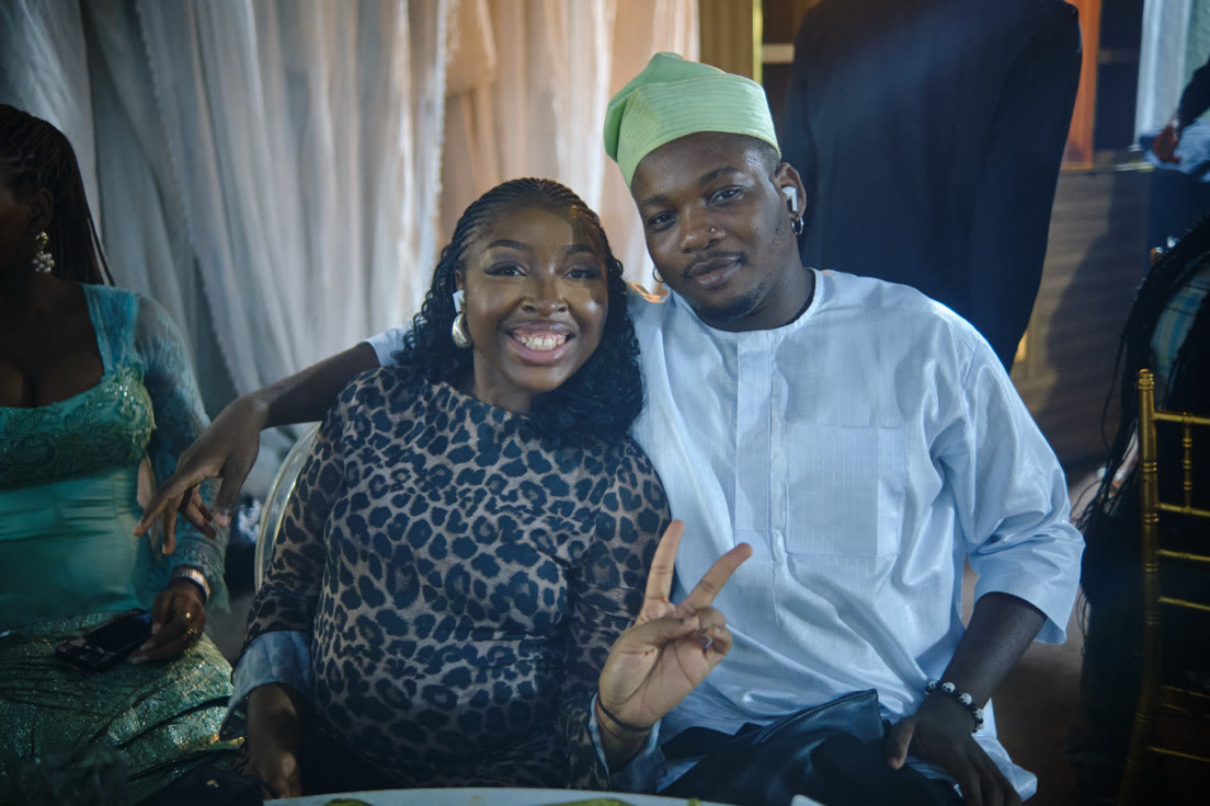 Xdeoye and Debola out together